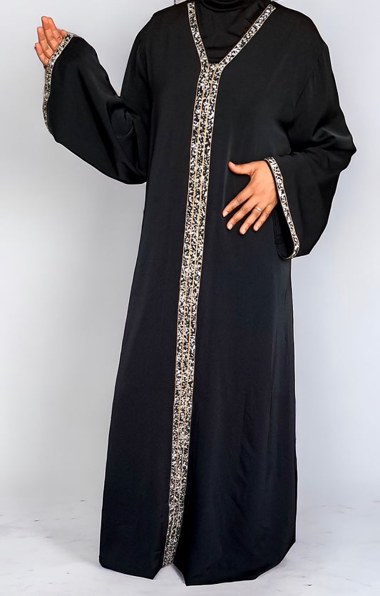 Abaya noir en satin épais et sequins